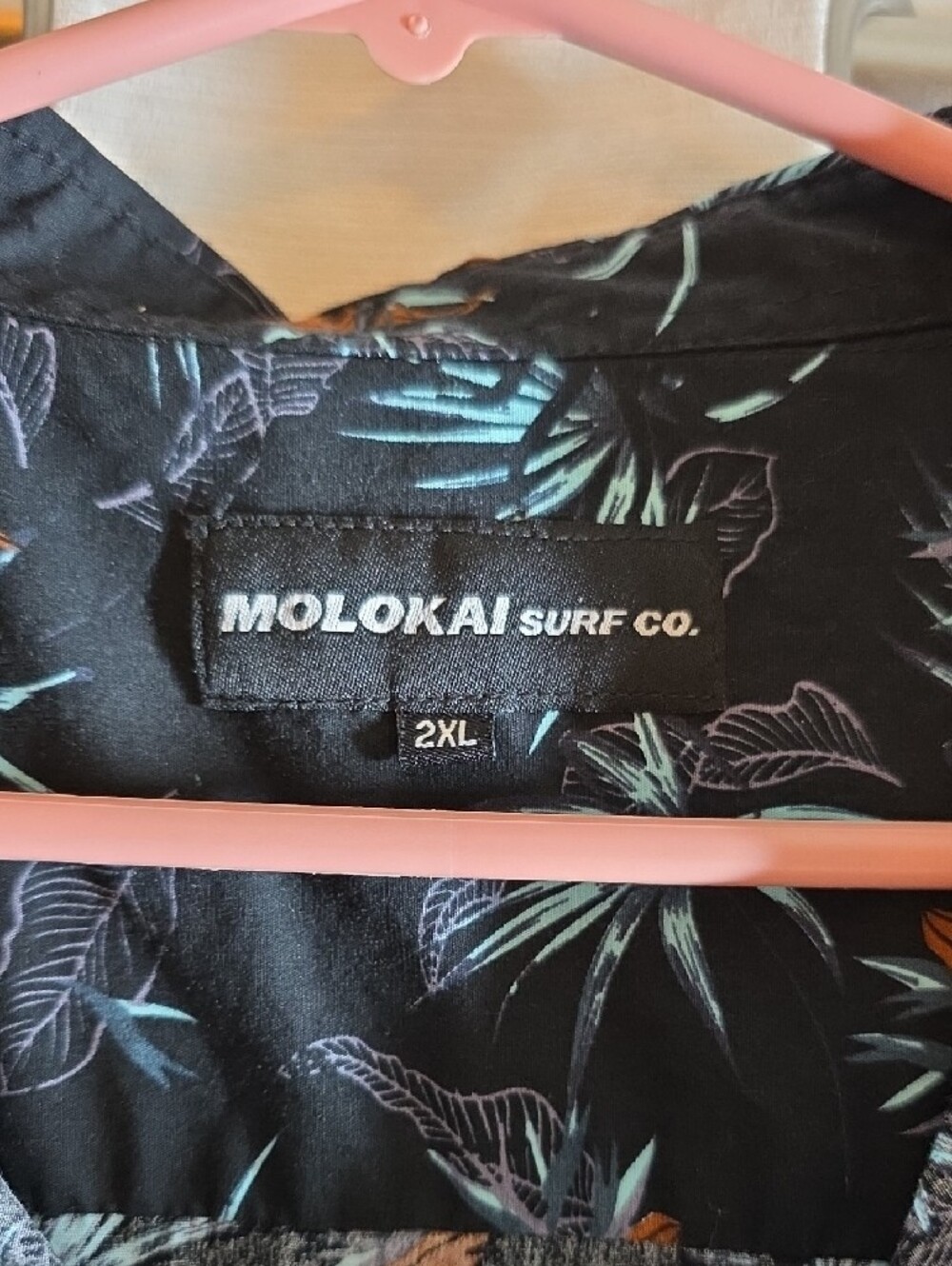 Molokai Black Tropical Print Short-Sleeve Button Up Hawaiian Shirt - Picture 3 of 4